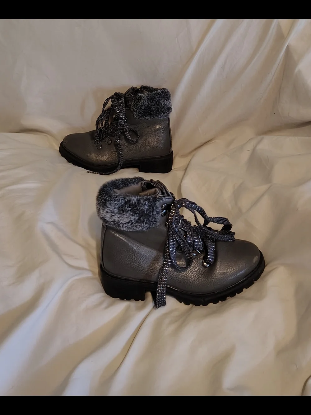 Little Girls Size 11 Faux Fur Rim Y2K Peppy Snow Bunny Style Ankle Boots